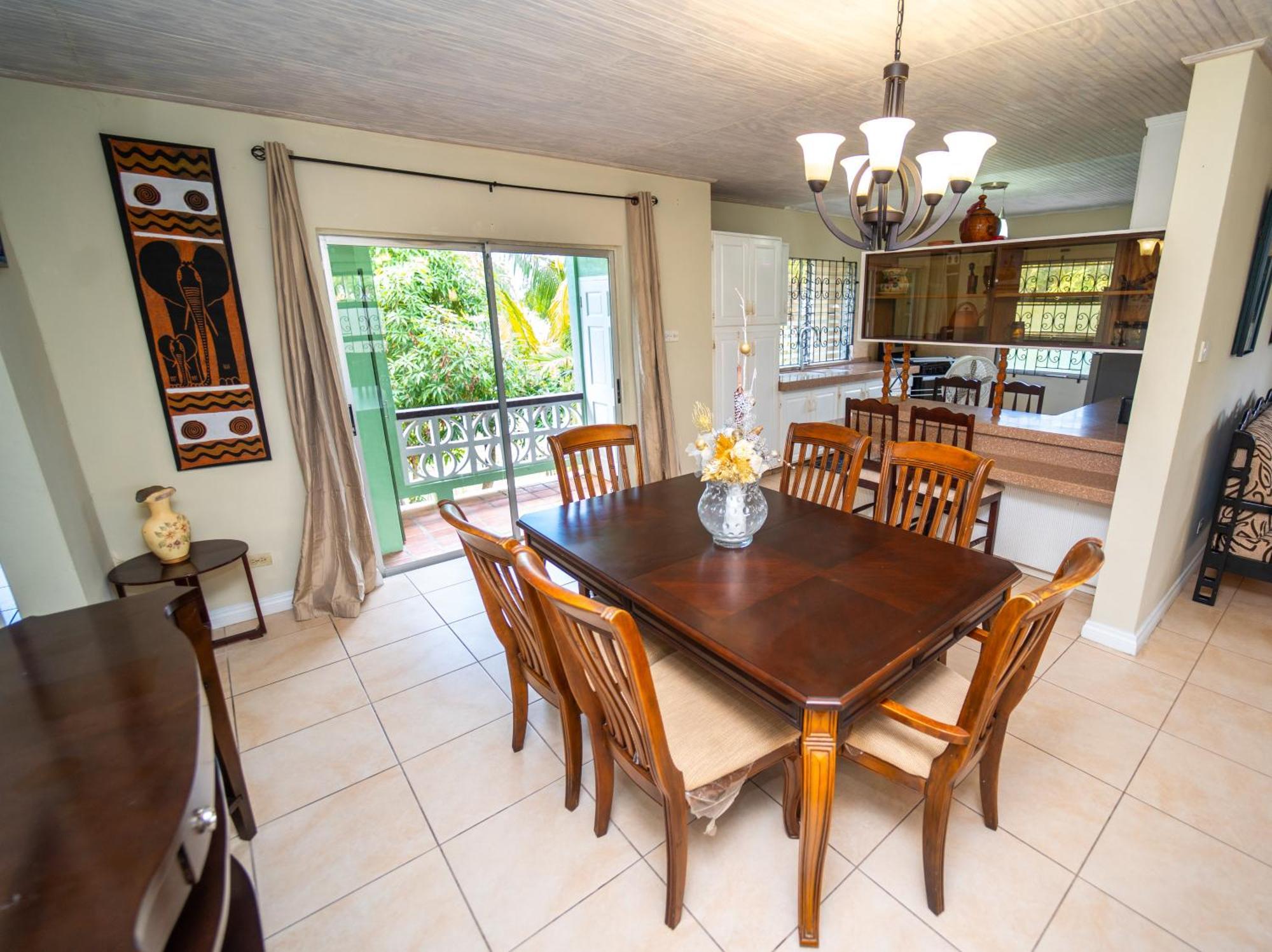 Spacious 3-Bedroom Home - Regency Park Bridgetown Exteriör bild